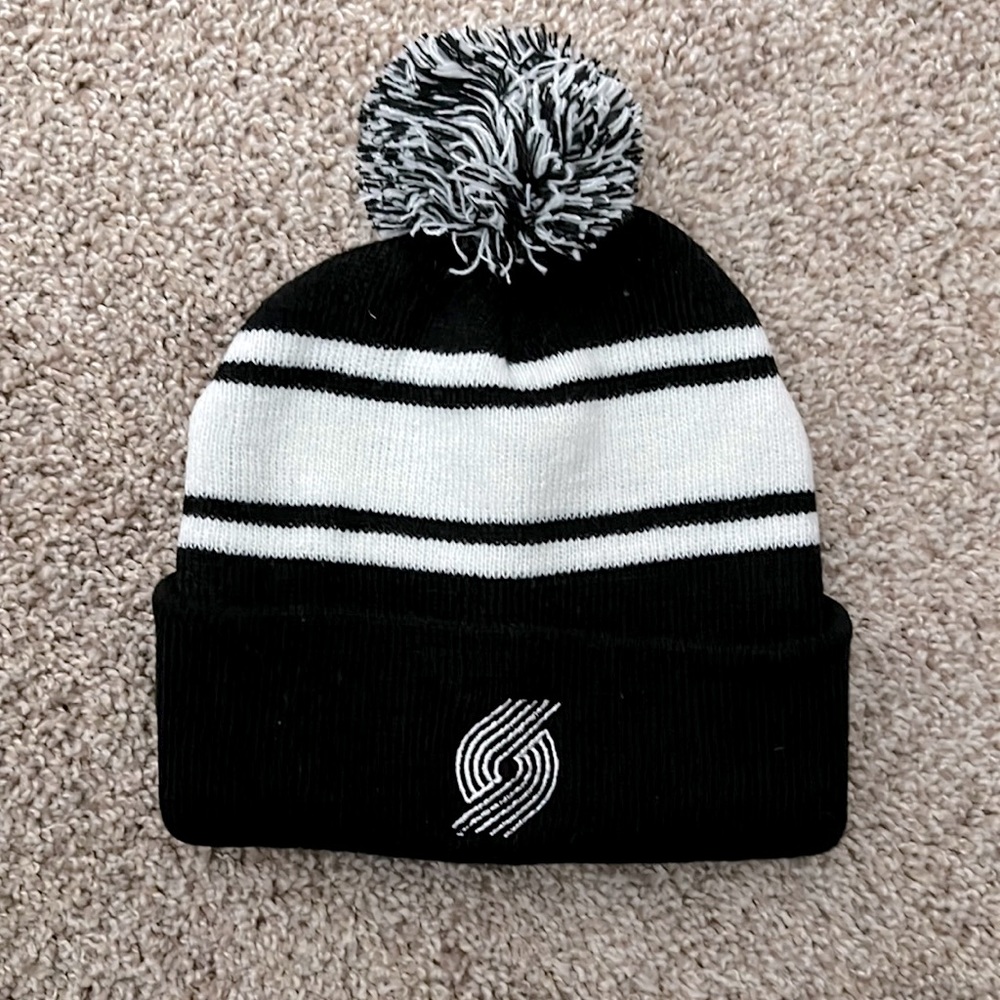 Portland Trail Blazers Pinwheel Beanie